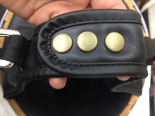 新品 三つボタン仕様 コルク半キャップ【全4種】 販売中です