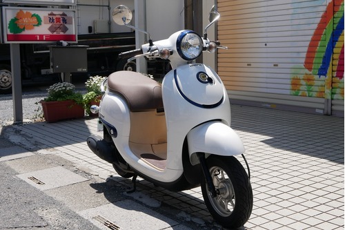 多機能で便利がいっぱい！【HONDA】ジョルノ AF77 ホワイト/ブルー