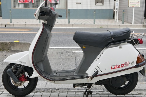 ハイパワーの80ccバイク！【HONDA】リード80ss ホワイト 入荷致しました！！ | 125cc |  埼玉の地域密着型ビリケンモータースのバイク在庫